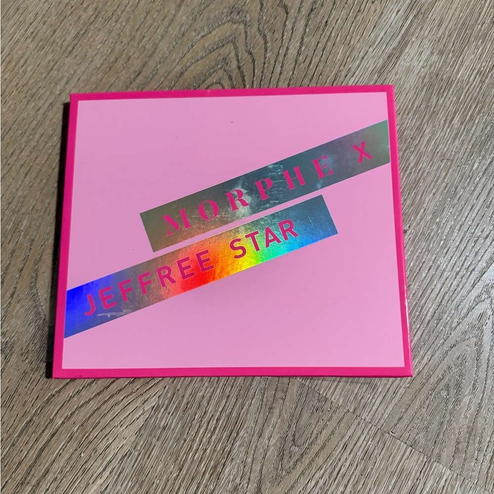 Jeffree Star Pink Eyeshadow Palette
